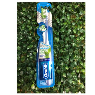Bàn chải đánh răng Oral-B Pro-Health Greentea