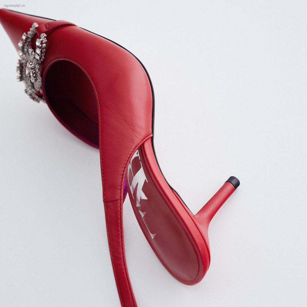 Giày cao gót nữ mũi nhọn đính đá thời trang mới