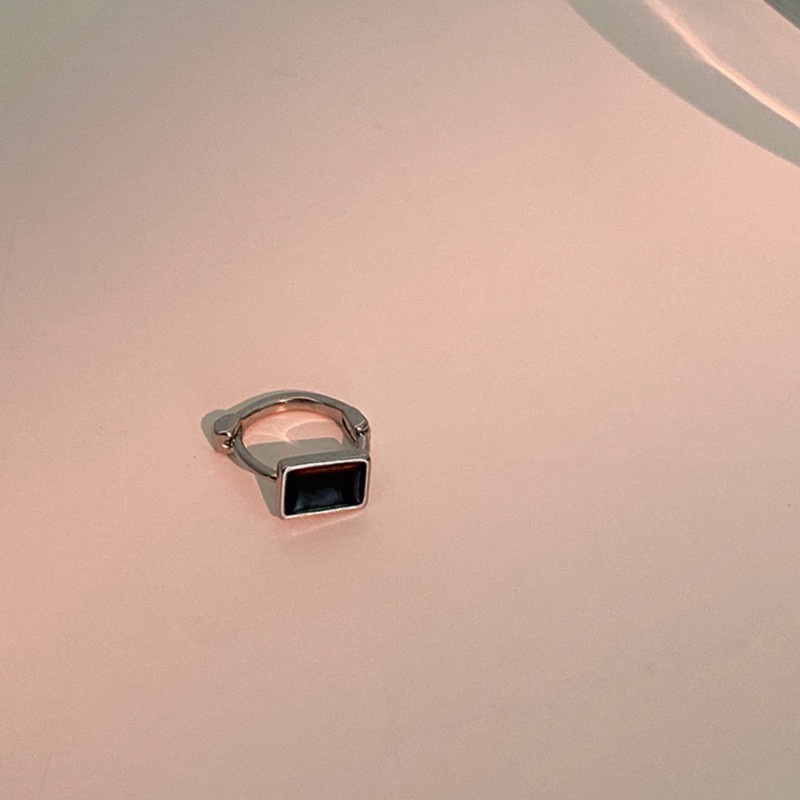 Khuyên tai mặt màu đen dễ thương kiểu dáng tùy chọn thiết kế đơn giản xinh xắn cho bạn nữ