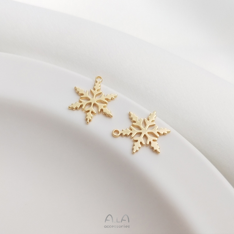 Mặt dây chuyền hình hoa anh đào DIY