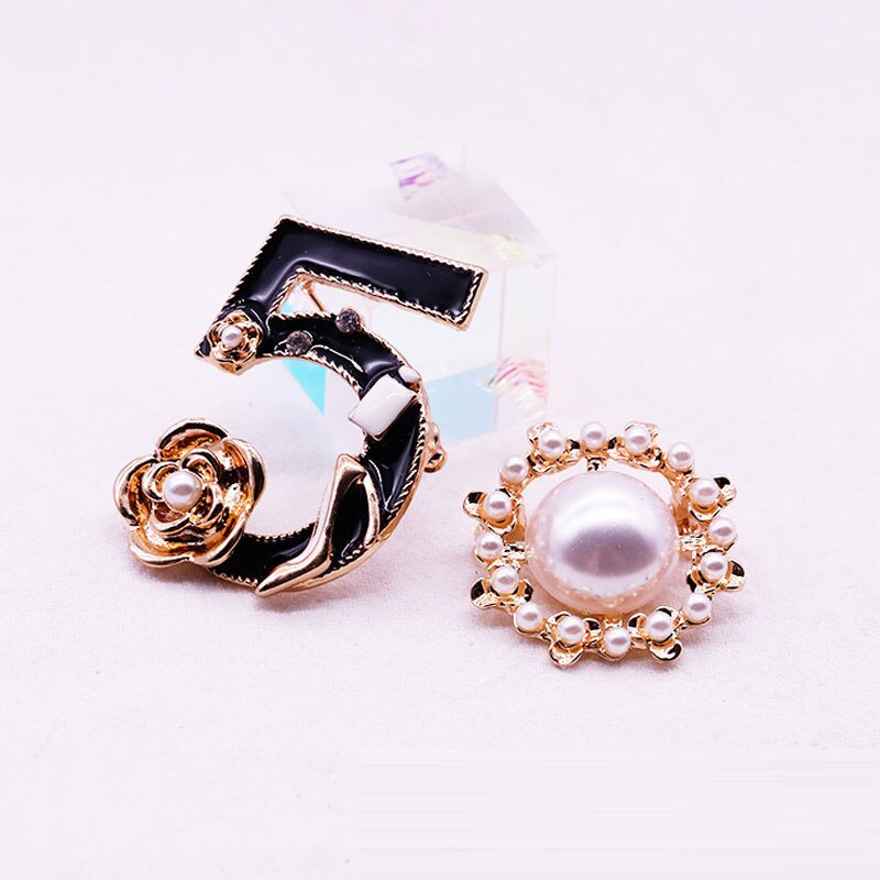 Set 3 ghim cài áo số 5 đính ngọc trai giả thời trang cho nữ