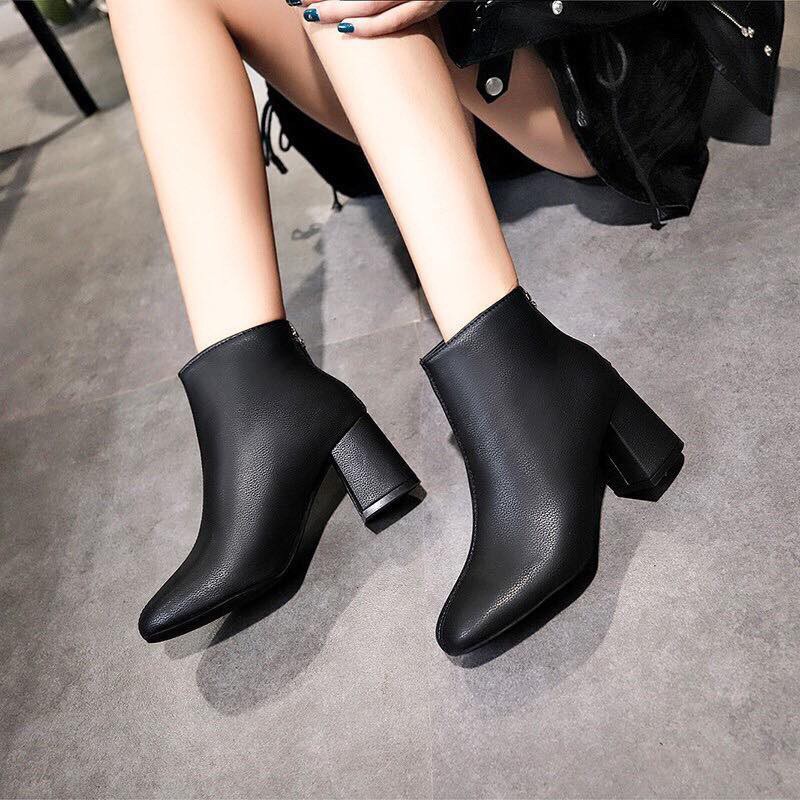 Boot Da Gân Giữa Gót Vuông Khoá Sau (02 Màu) cực HOT HIT | BigBuy360 - bigbuy360.vn