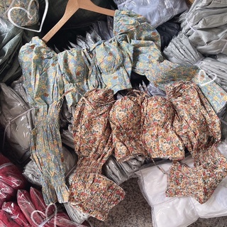 Áo croptop cổ vuông cúp ngực tay bồng