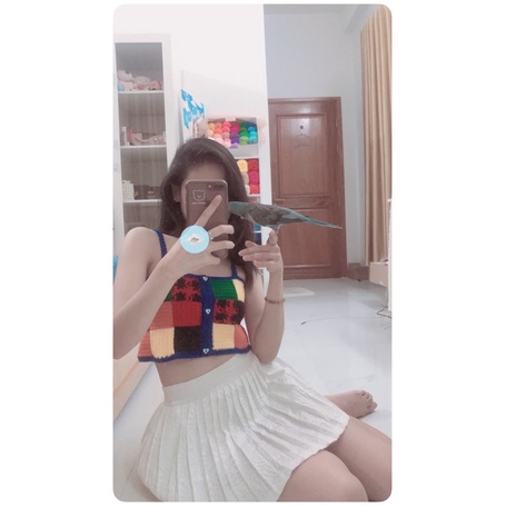 ÁO CROPTOP 2 DÂY HARRY STYLE màu sắc trẻ trung năng động