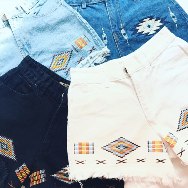 Quần jeans thêu Thái Lan