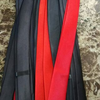 Caravat nam bảng nhỏ