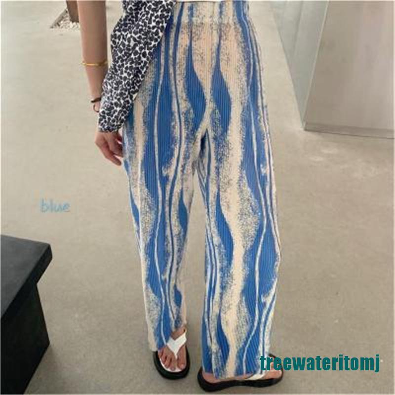 Quần Short Nữ Lưng Cao Vải Thổ Cẩm Xinh Xắn | BigBuy360 - bigbuy360.vn