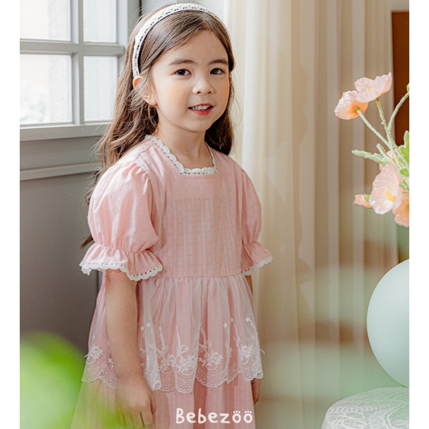 Váy bé gái Hàn Quốc Bebezoo _ Váy hồng phối ren