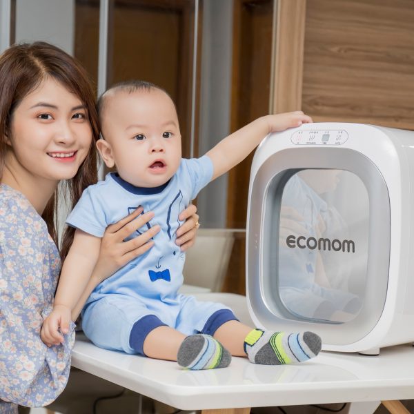 Máy tiệt trùng sấy khô khử mùi bằng tia UV Ecomom ECO-100 Pro