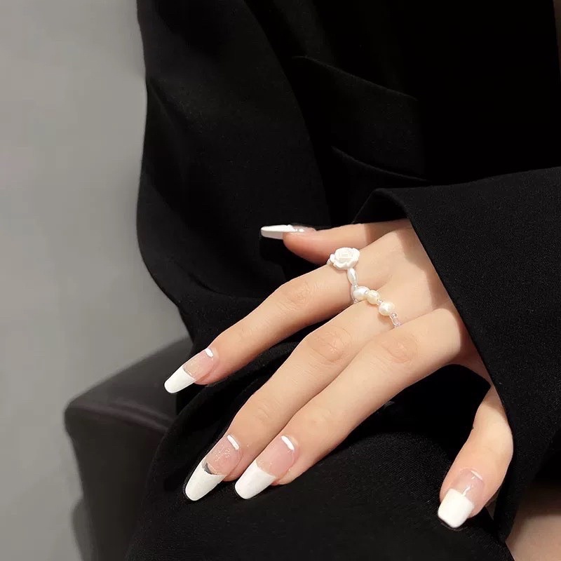 Nhẫn Đeo Tay Trắng - NHAN1061