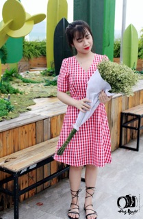 Váy kẻ caro