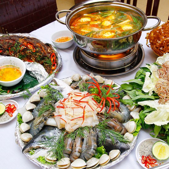 Khăn Giấy Bếp Đa Năng Choice L 2 Lớp Lốc 4 Cuộn lớn
