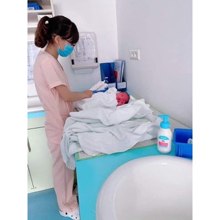 Sữa tắm gội cho bé Hanayuki