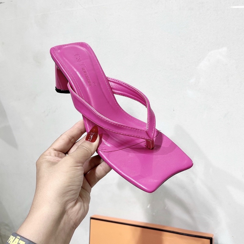GUỐC QUAI KẸP NGÓN MŨI TÁO ĐỘC LẠ