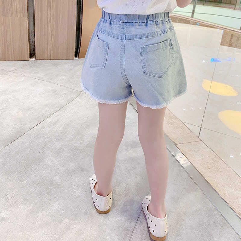 Quần Short Jeans Thêu Hoa Cho Bé Gái