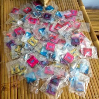Móc khóa mica bao cao su