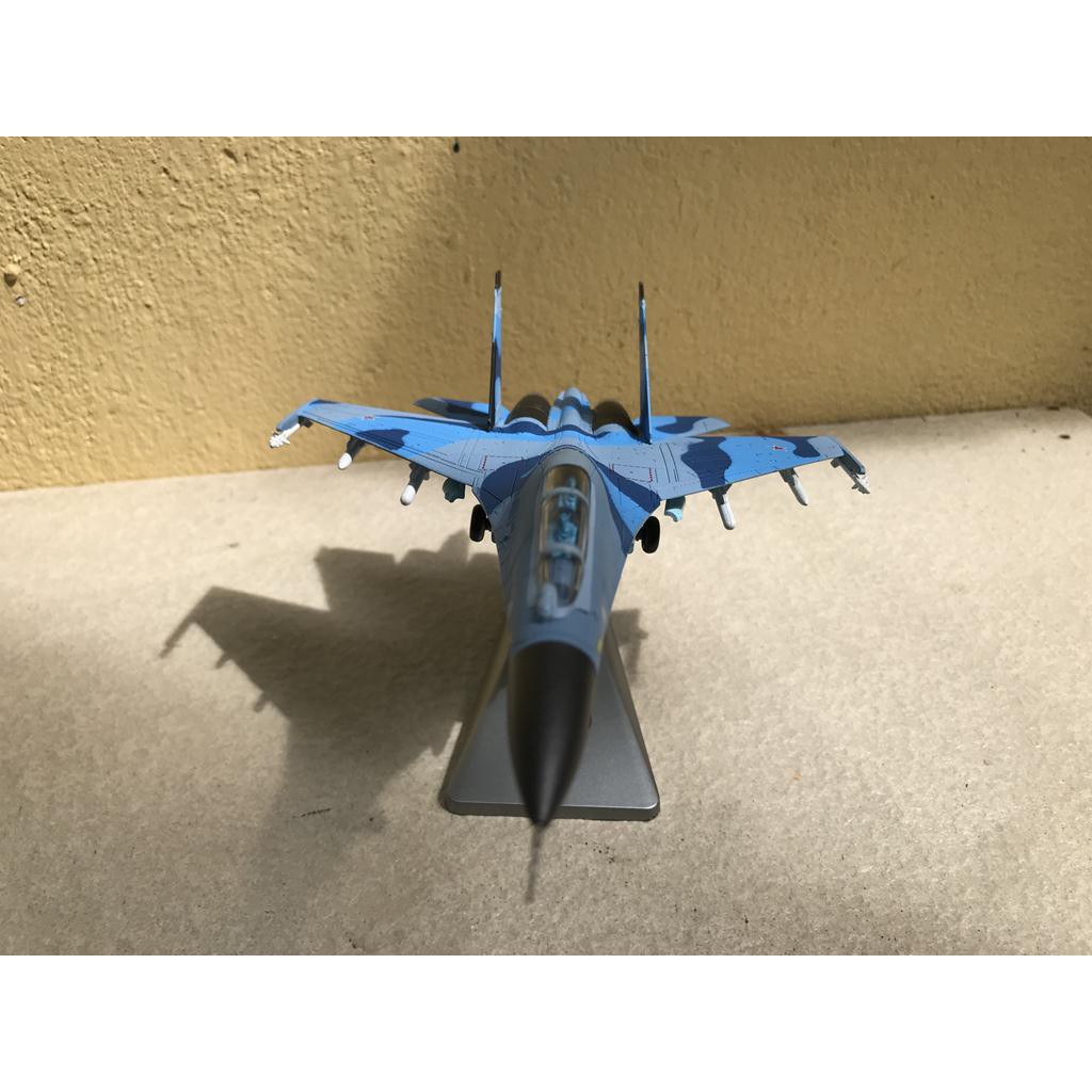 Mô hình Máy bay Sukhoi SU-30 - 1:100
