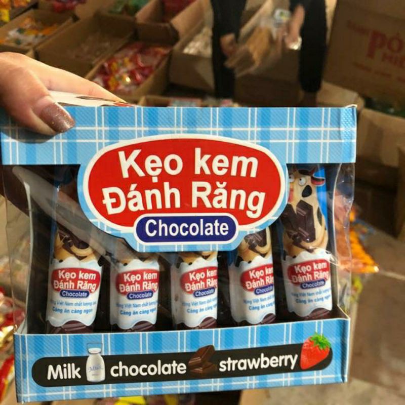 Hộp 20 chiếc kẹo hinh tuýp kem đánh răng