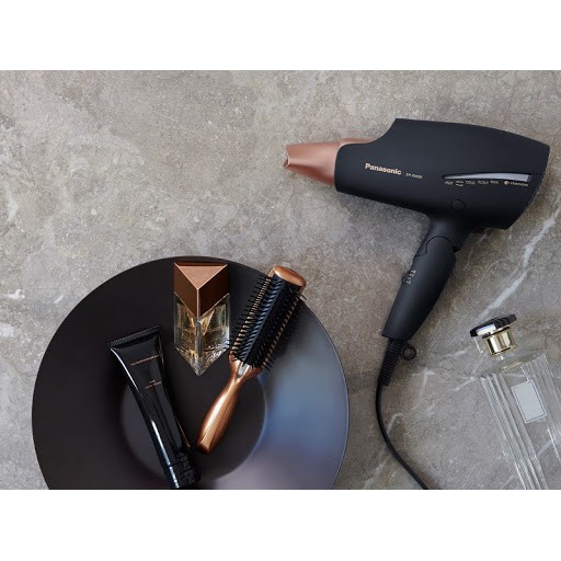 Máy sấy dưỡng tóc tạo kiểu Panasonic EH NA98 - công nghệ Nanoe 1800W