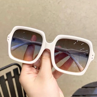 Kính Shein trắng len ombre