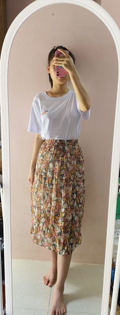 Hàng có sẵn -  Chân váy hoa nhí dài có lót trong