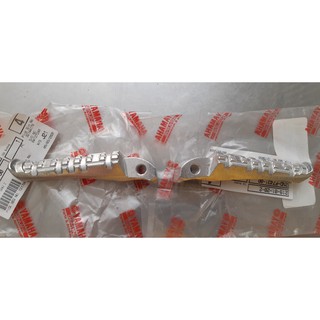 Đế gác chân sau Exciter 150 Yamaha