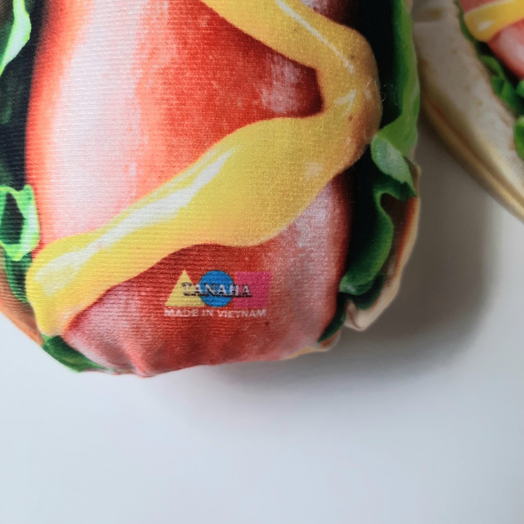 Gấu Bông hình Bánh Mì Xúc Xích 3D cho bé an toàn êm ái - Gối ôm 3D hình Bánh Mì Xúc Xích size 40cm nhồi gòn bi loại 1.