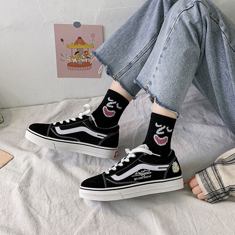 Giày Thể Thao Nữ Basic Chất Liệu Da Mềm Thời Trang BLUEWIND 68837