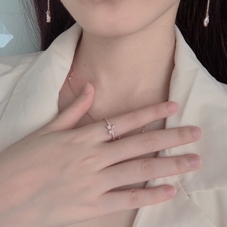 Korean style diamond engagement ring