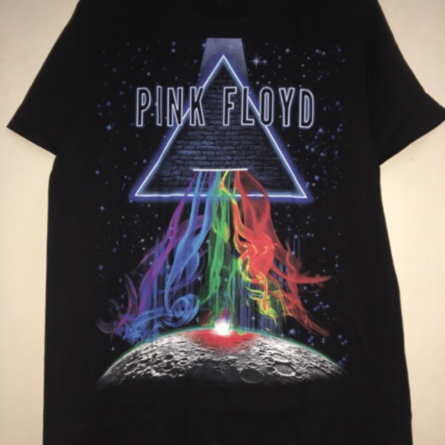 Áo Pink Floyd còn size XL