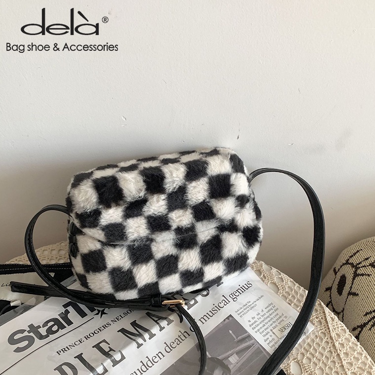 Dela Túi Đeo Chéo Một Bên Vai Bằng Len Nhỏ Nhắn Họa Tiết Kẻ Sọc Đen Trắng Thời Trang Thu Đông Đơn Giản Dành Cho Bạn Nữ