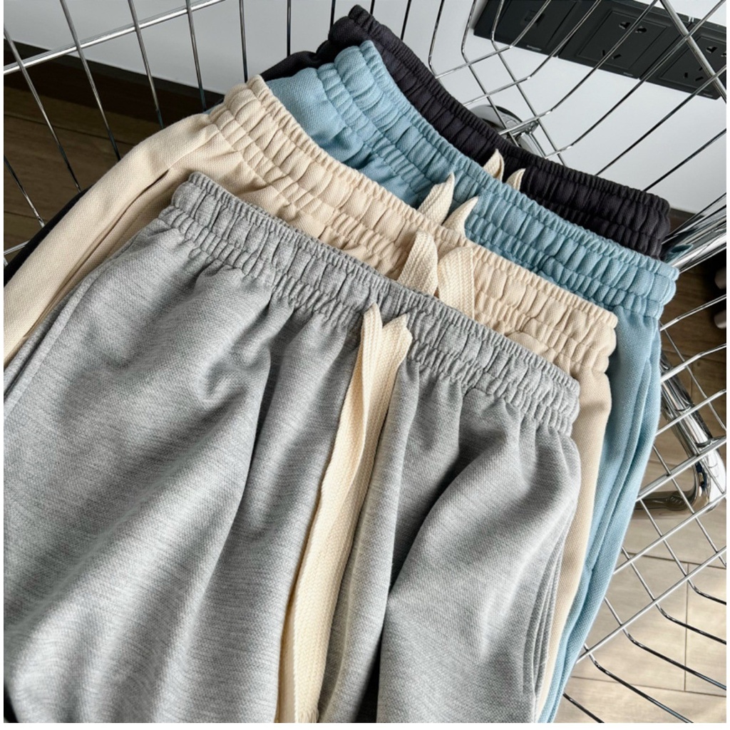 Bộ Thun Nữ Cộc Tay Logo Tam Giác 🦋 Set Áo Phông Quần Short Ống Rộng 4 Màu 🦋
