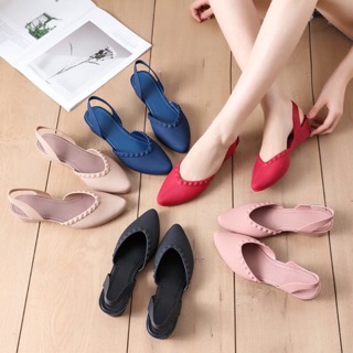 Dép nhựa nữ đế bằng