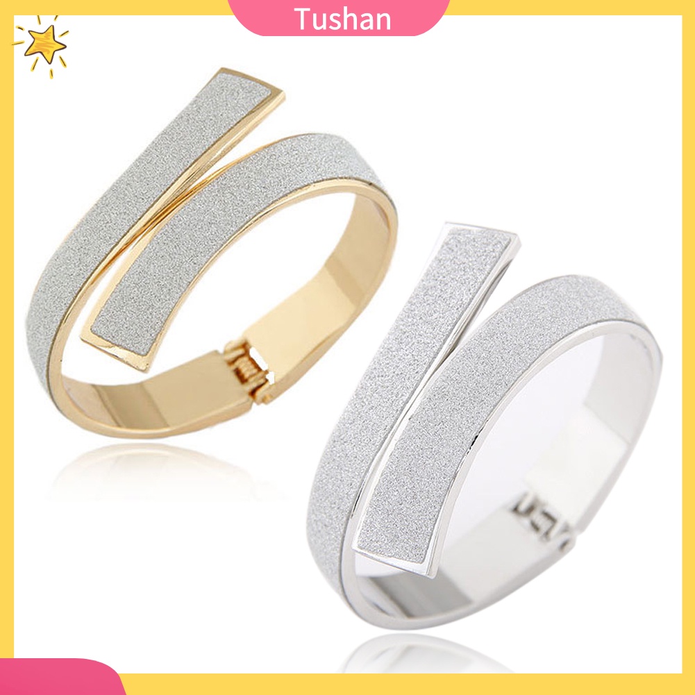 Vòng tay thiết kế đơn giản thời trang cho nữ