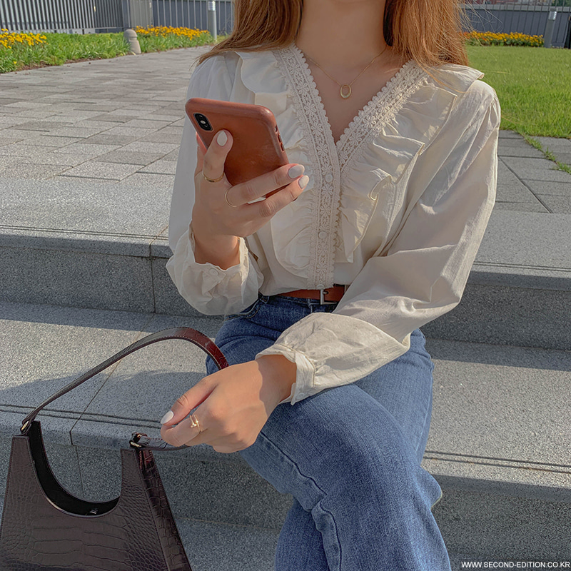 Áo sơ mi dài tay cổ V phong cách Hàn Quốc nữ tính dịu dàng