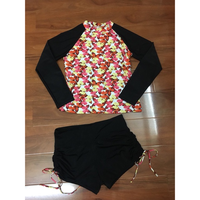 Set bơi dài tay họa tiết bướm hồng phối đen size M, L | BigBuy360 - bigbuy360.vn