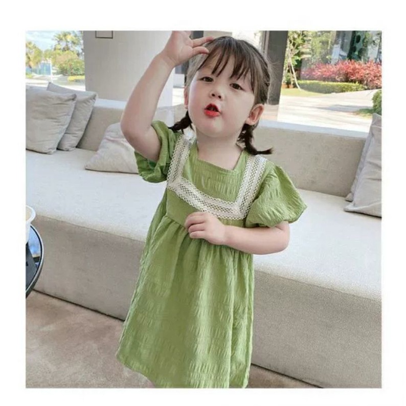 Đầm bé Gái Dáng Xòe , Tay Bồng , Phối Ren Trắng, Chất Xô Mềm Mát