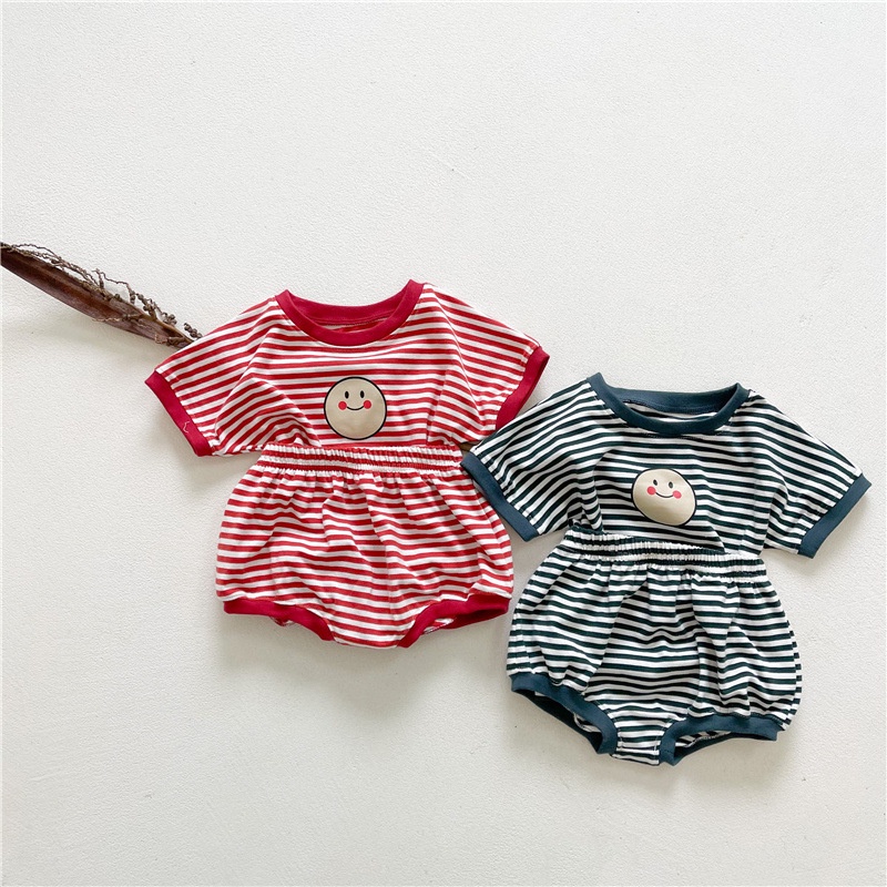 Bộ áo thun tay ngắn và quần đùi in họa tiết hoạt hình xinh xắn cho trẻ sơ sinh