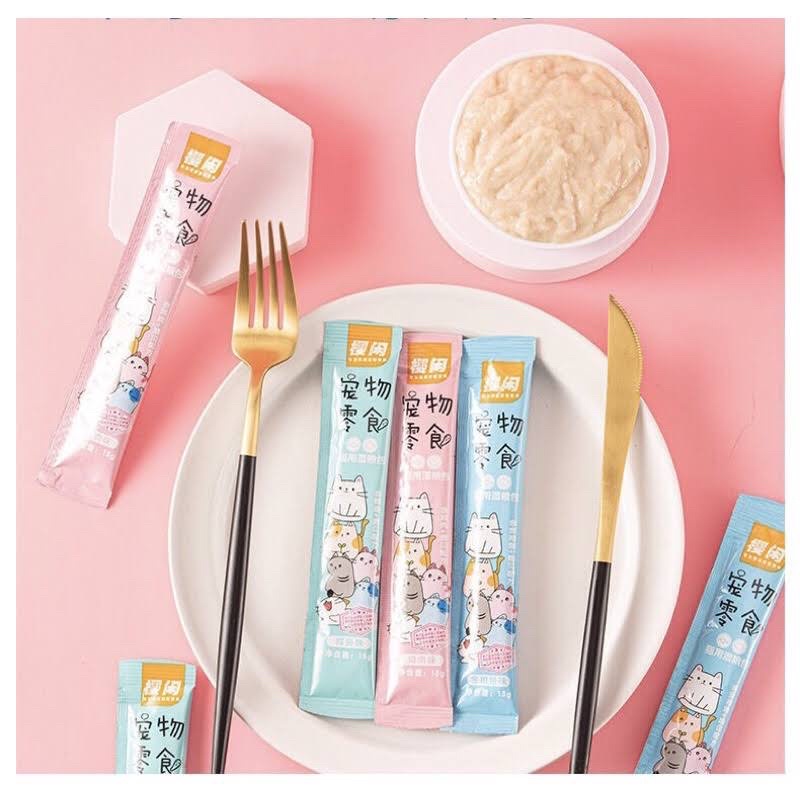 Que súp thưởng ăn vặt cá ngừ cho mèo