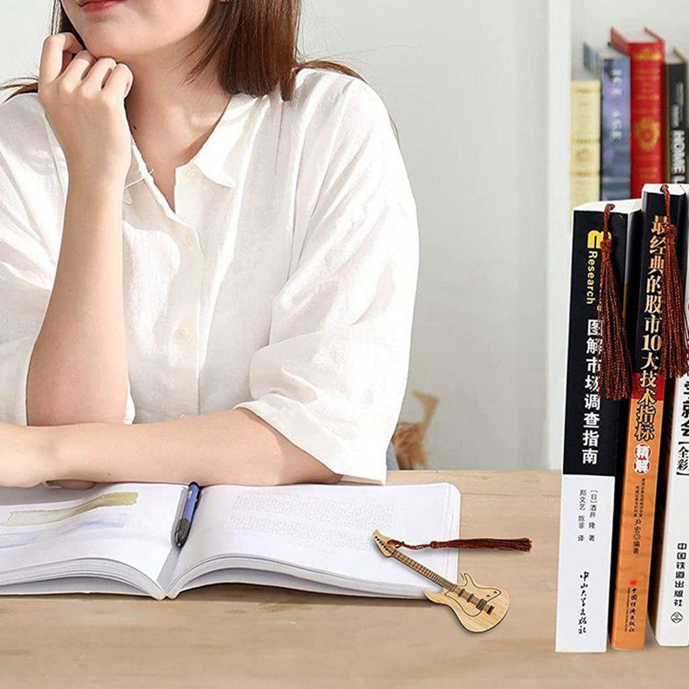 Augustina Đánh Dấu Trang Sách Bằng Tre Phối Tua Rua Phong Cách Trung Hoa Cổ Điển