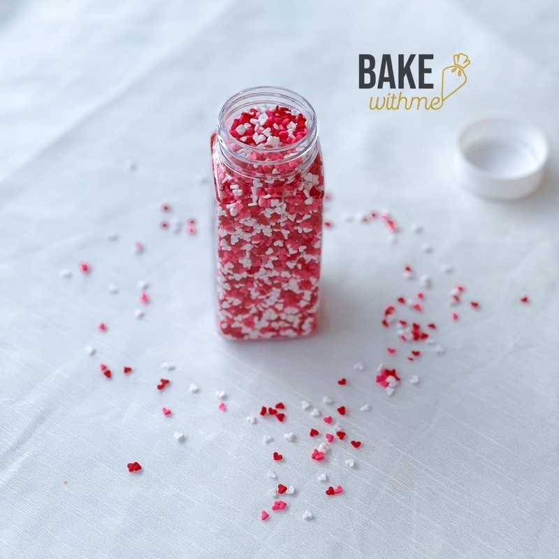 Kẹo trang trí tim mini nhiều màu dùng để trang trí bánh sinh nhật, donut, cupcake