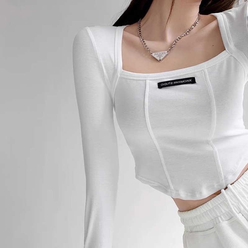 Áo Croptop Tay Dài Vạt Bầu Có Logo