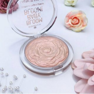 Phấn bắt sáng Limited Bloom Baby Bloom Essence