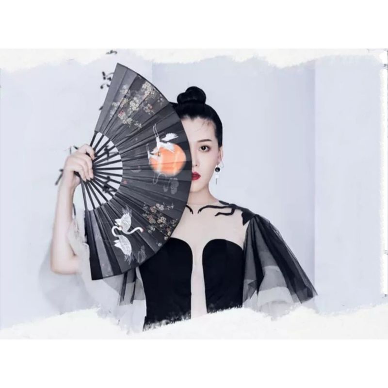 Quạt xếp cầm tay cao cấp bản to