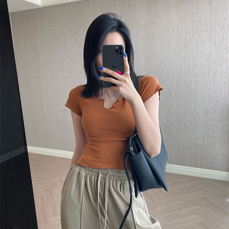 Áo Thun Nữ Croptop Cổ Chữ V Tay Ngắn Dáng Ôm Thời Trang Cá Tính Cho Nữ áo phông nữ JL-TX-83