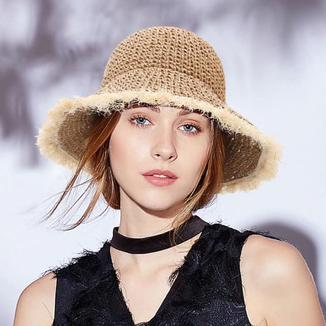 Mũ cói đi biển Cloche viền tua rua vành rộng - kiểu mũ chuông