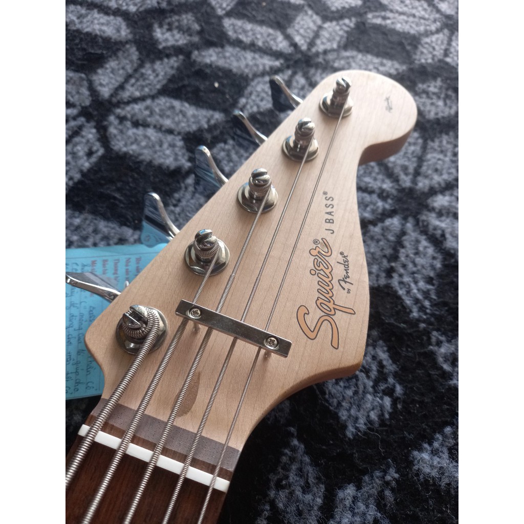 ĐÀN GUITAR ĐIỆN BASS SQUIER 0370760500