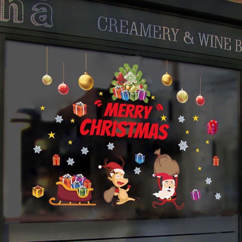 Decal trang trí Noel - Các bạn chạy cùng nhau phát quà