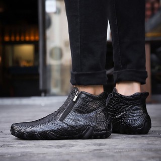 Fashionable crocodile leather patterned men's boots