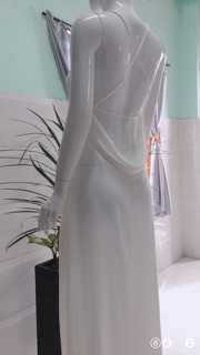 Đầm maxi hai dây cổ v lưng đổ